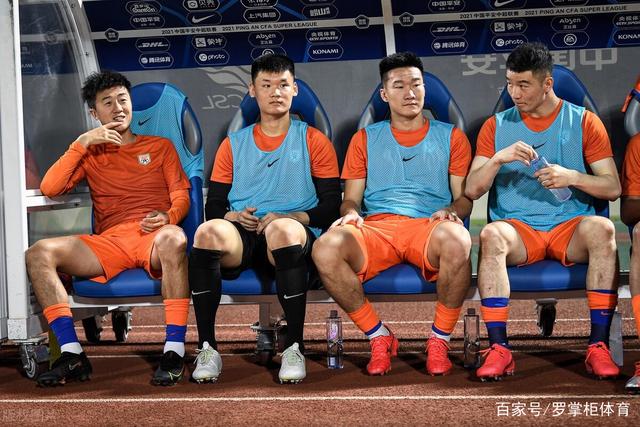 吉媒评谢晖：在亚泰高开低走 口无遮拦 毁誉参半
